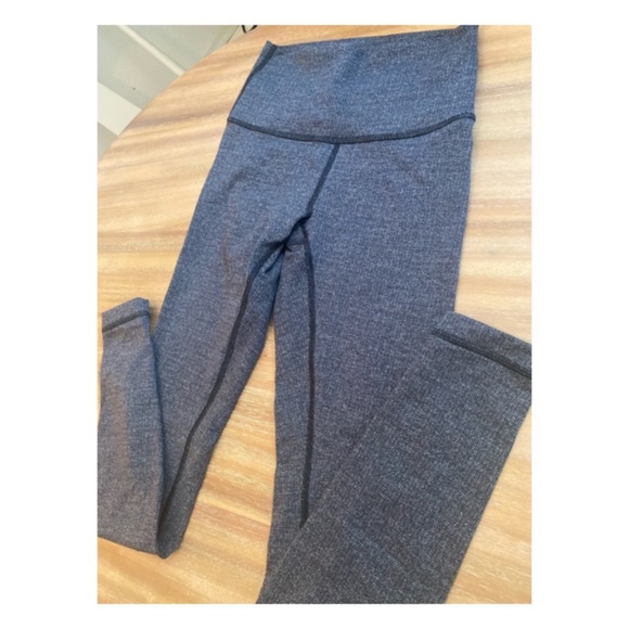 Lululemon Wunder Under Leggings - Picture 2 of 5